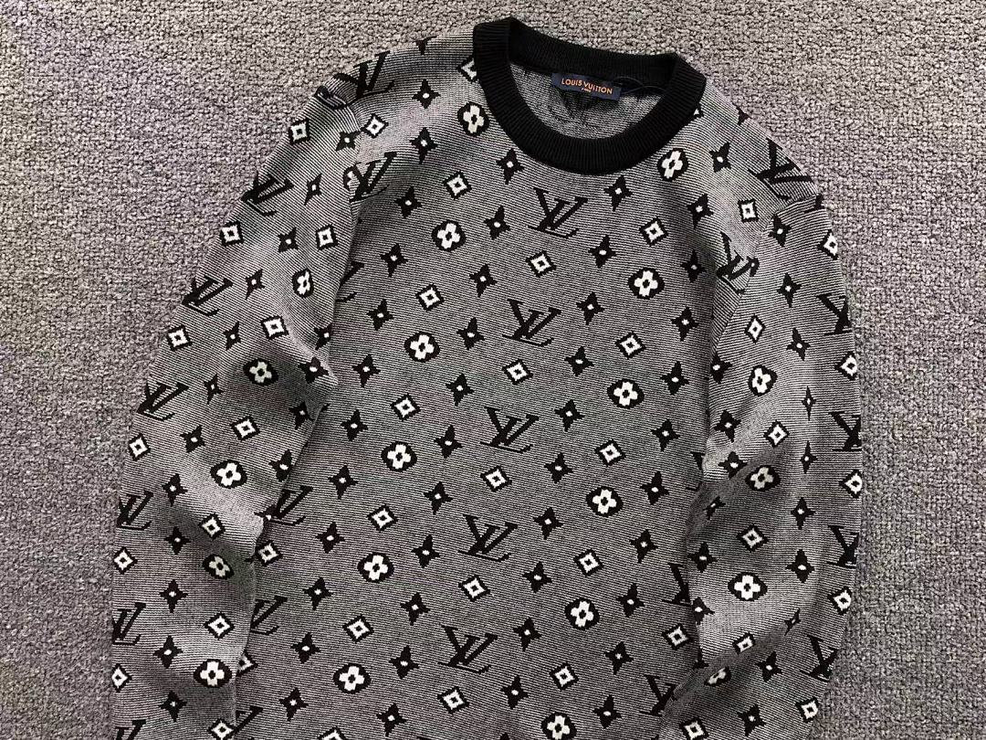 Louis Vuitton 208 L⭐ SWEATER 3108133321 (Im 170Cm 60Kg I Wear Size XL In The Phot) - Image 7