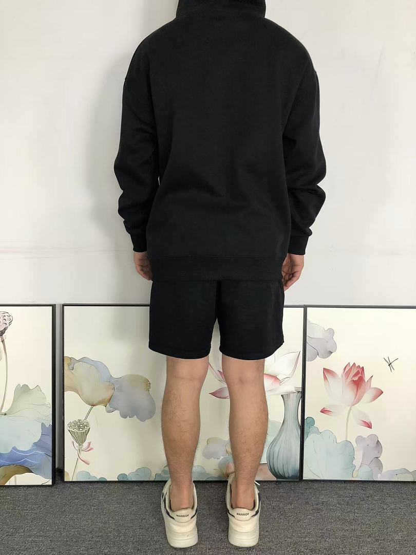 On Running 188 ON HOODIE 2207310404 (Im 170Cm 60Kg I Wear Size XL In The Phot) - Image 4