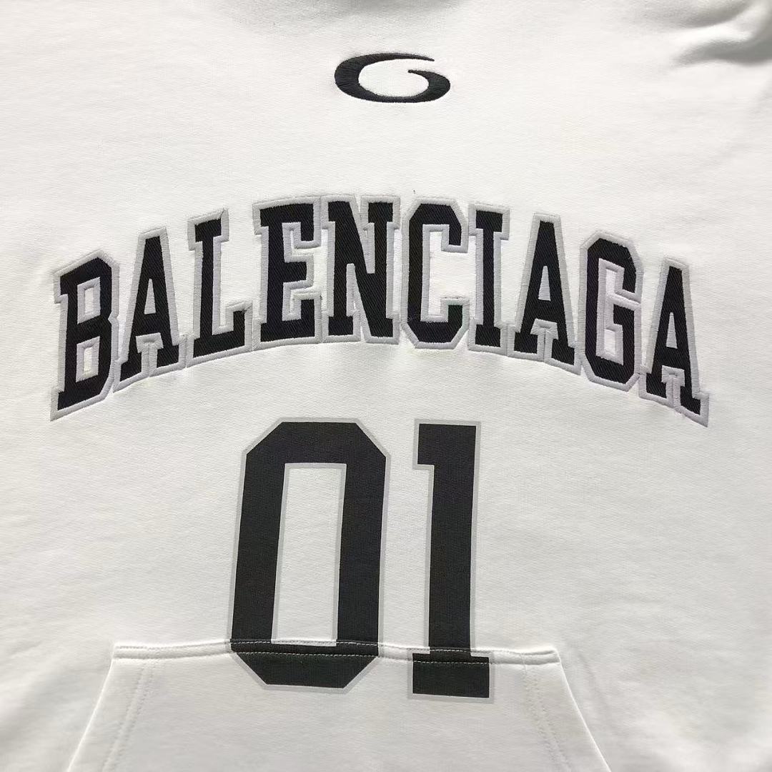 Balenciaga 245 B⭐L⭐⭐⭐IA⭐A HOODIE 3206174021 (Im 170Cm 60Kg I Wear Size S In The Phot) - Image 9