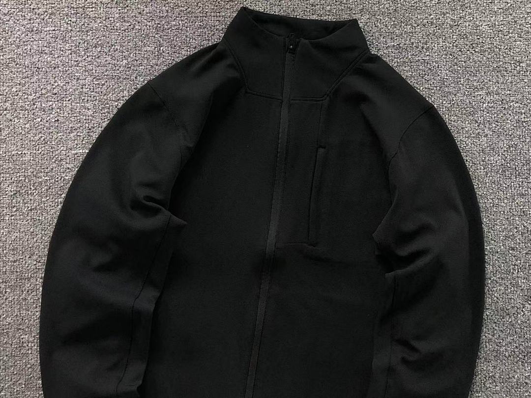On Running 208 LULULEMON JACKET 31081141116 (Im 170Cm 60Kg I Wear Size M In The Phot) - Image 10