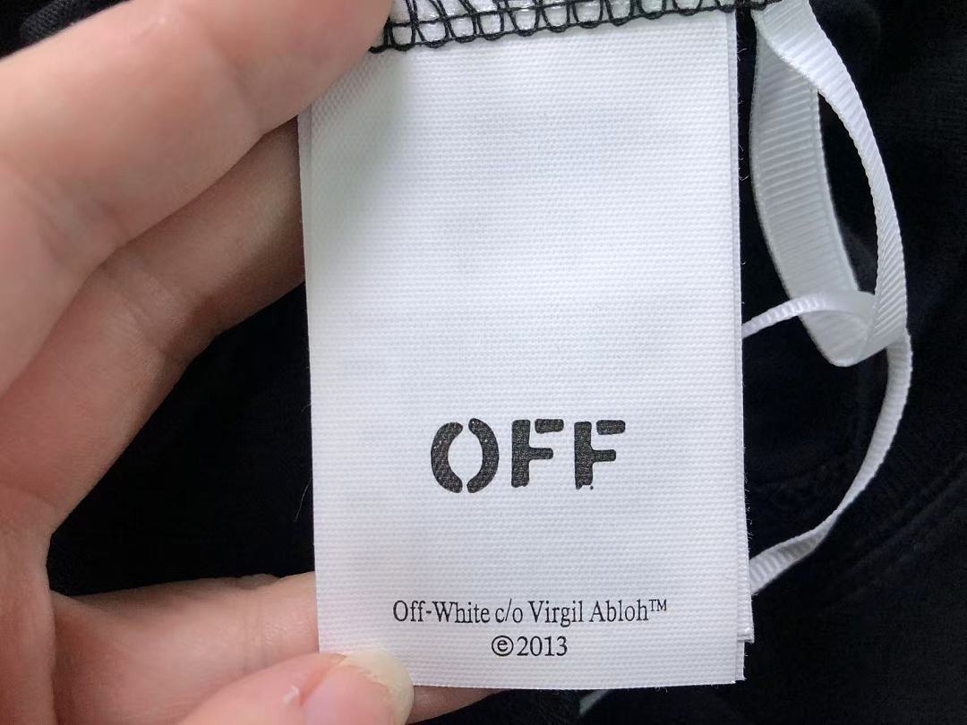 Off-White 125 OFF-WHITE LONG SLEEVED 5208080919 (Im 170Cm 60Kg I Wear Size M In The Phot) - Image 24