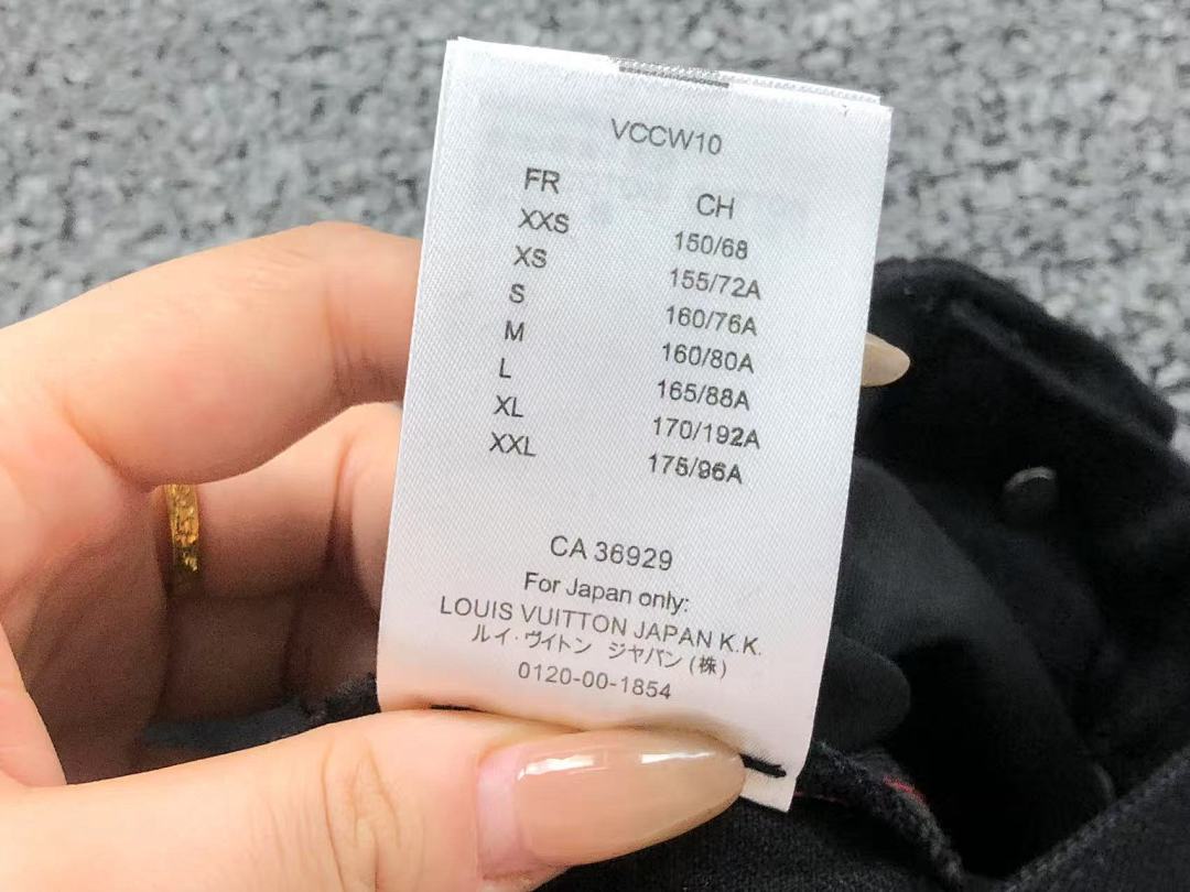 Louis Vuitton 195 L⭐ - Image 25