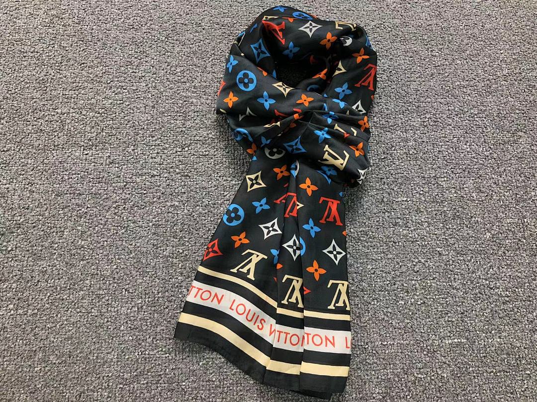 Louis Vuitton 85 L⭐ SCARF 5101122102 (Long 178CM* Wide 90CM*) - Image 4