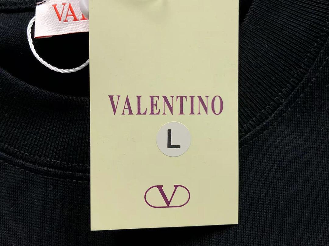Valentino 115 VALENTINO T-SHIRT 2201220604 (Im 170Cm 60Kg I Wear Size L In The Phot) - Image 25