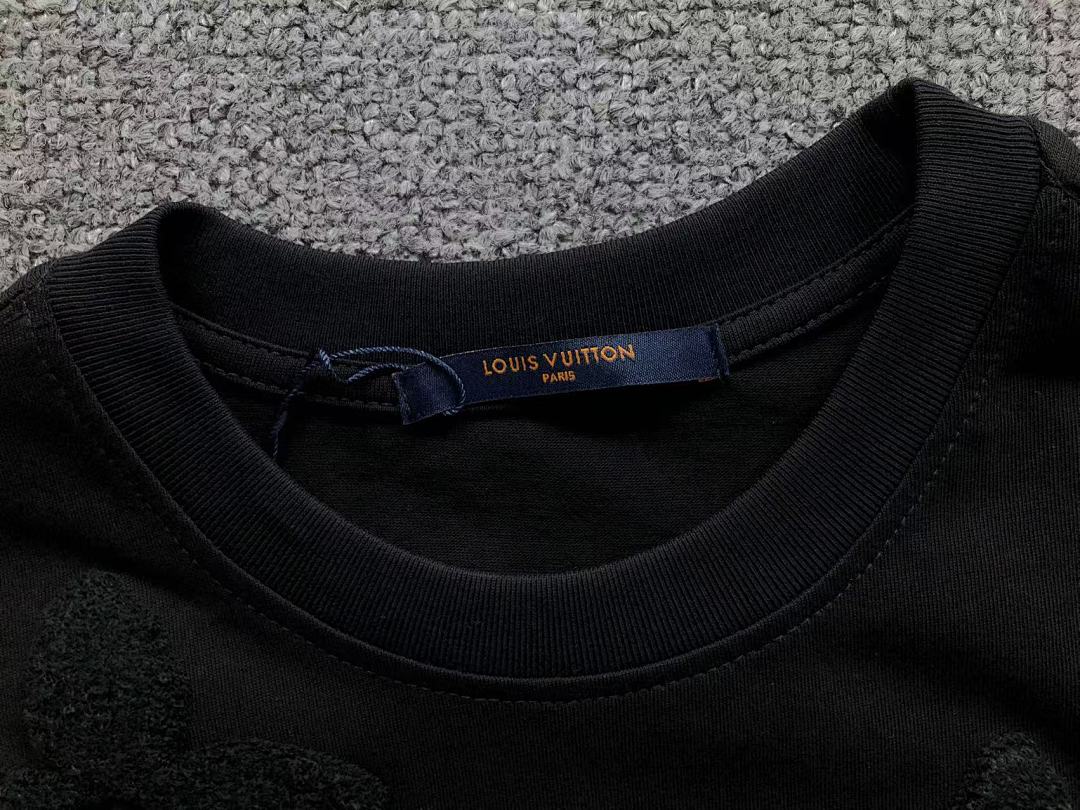 Louis Vuitton 115 L⭐ T-SHIRT 214301315 (Im 170Cm 60Kg I Wear Size S In The Phot) - Image 20