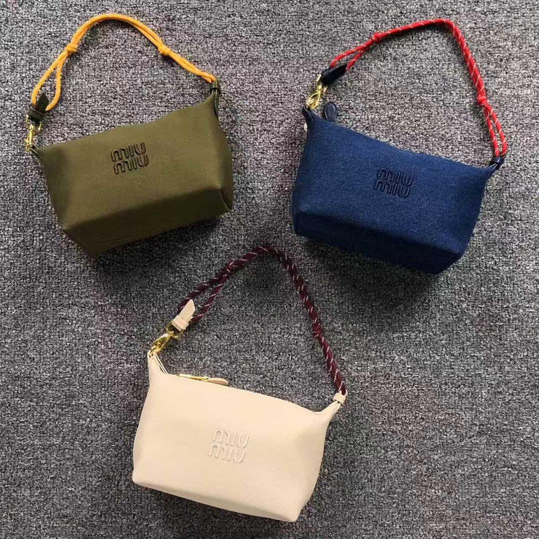 Miu Miu Miu Miu 129 M⭐U BAG 2207022276 (Long 20CM* Wide 10CM* High 13CM), photo 1