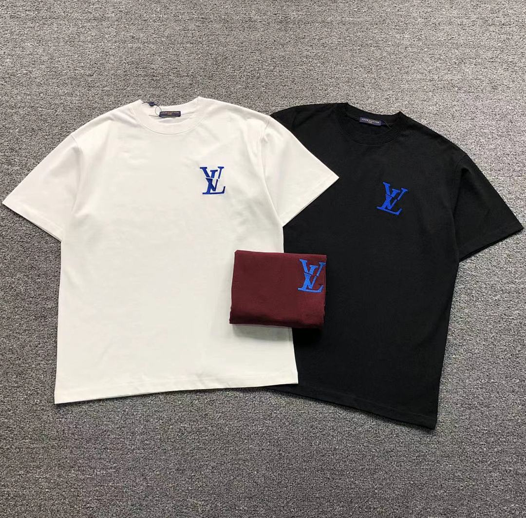 Louis Vuitton 108 L⭐ T-SHIRT 41072401133 (Im 170Cm 60Kg I Wear Size M In The Phot)