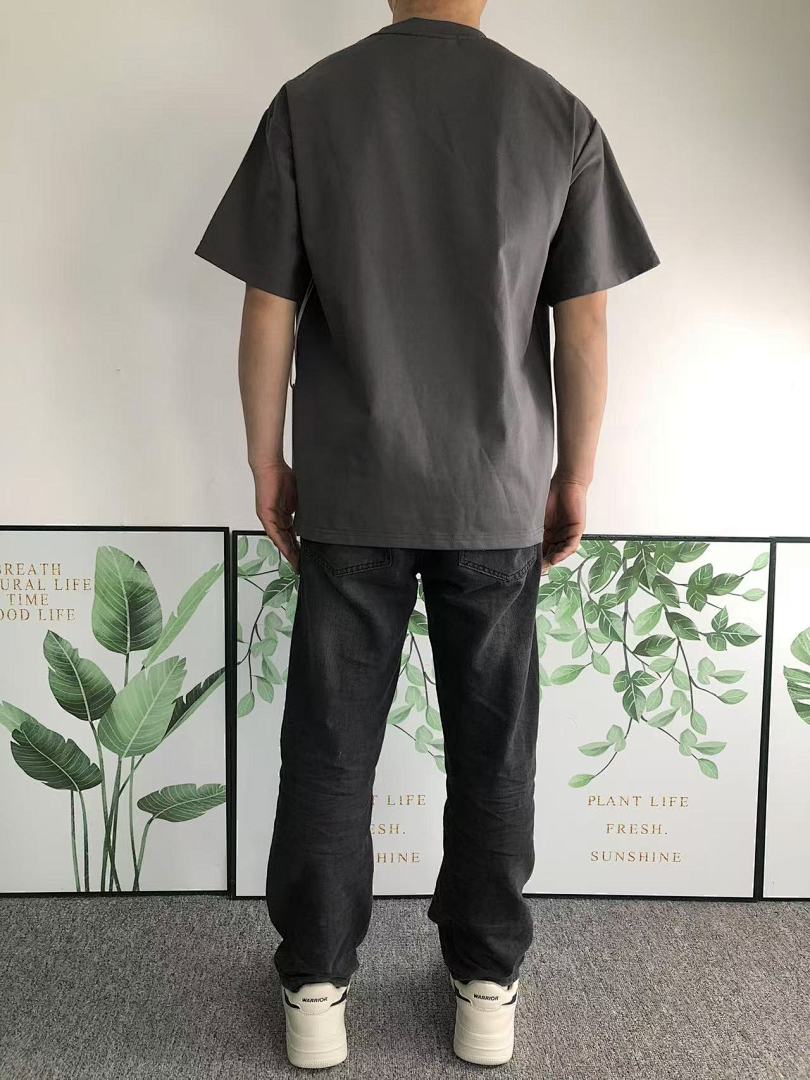 Fear of God 95 FOG T-SHIRT 311123617 (Im 170Cm 57Kg I Wear Size M In The Phot) - Image 4