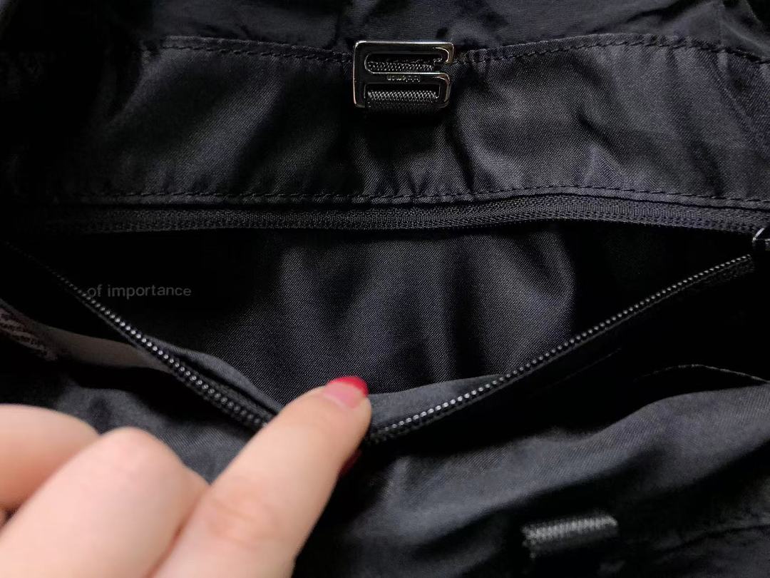 On Running 188 LULULEMON BAG 4206272277 (Long 36CM* Wide 17CM* High 32CM) - Image 24
