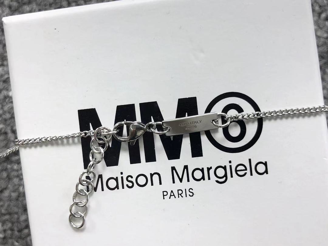 On Running 128 MAISON MARGIELA - Image 8