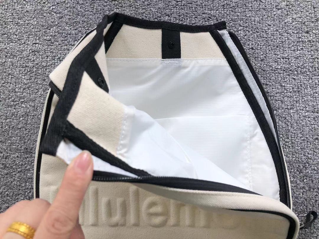 On Running 278 LULULEMON BAG 3205080223 (Long 30CM* Wide 13CM* High 40CM) - Image 37