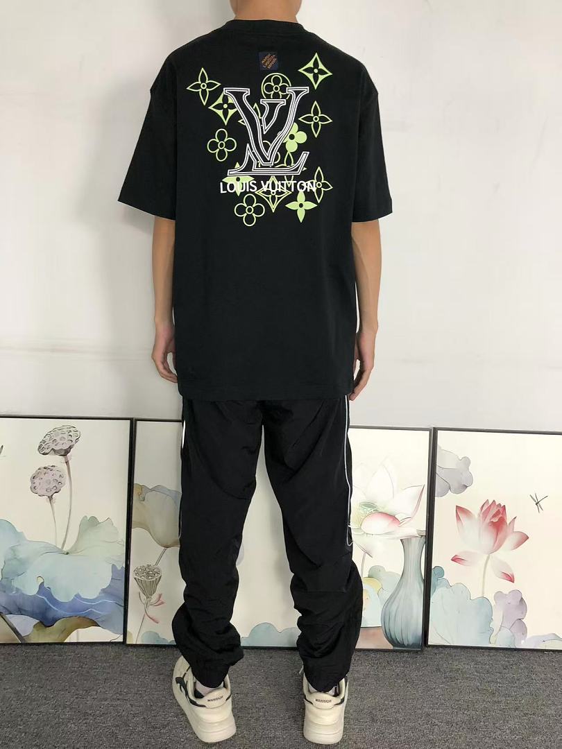 Louis Vuitton 118 L⭐ T-SHIRT 3206130521 (Im 170Cm 60Kg I Wear Size L In The Phot) - Image 4