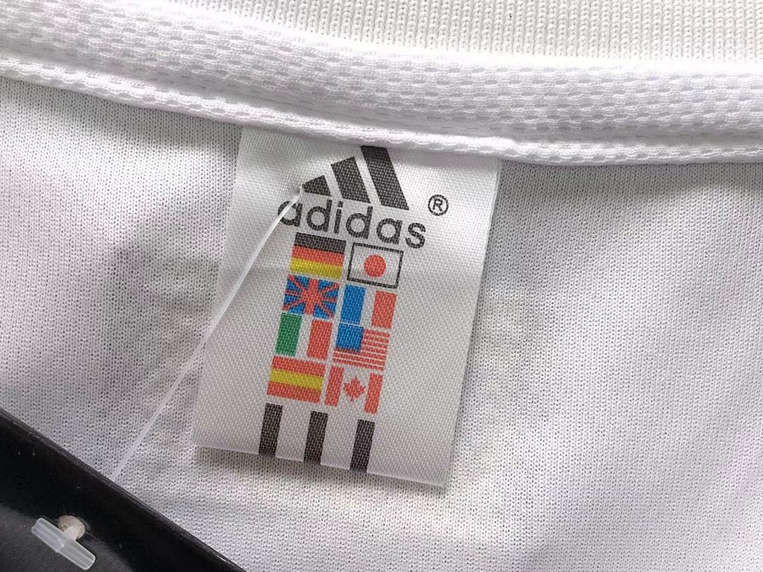 Chanel 95 FOOTBALL CHILD SHORTS T-SHIRT - Image 17