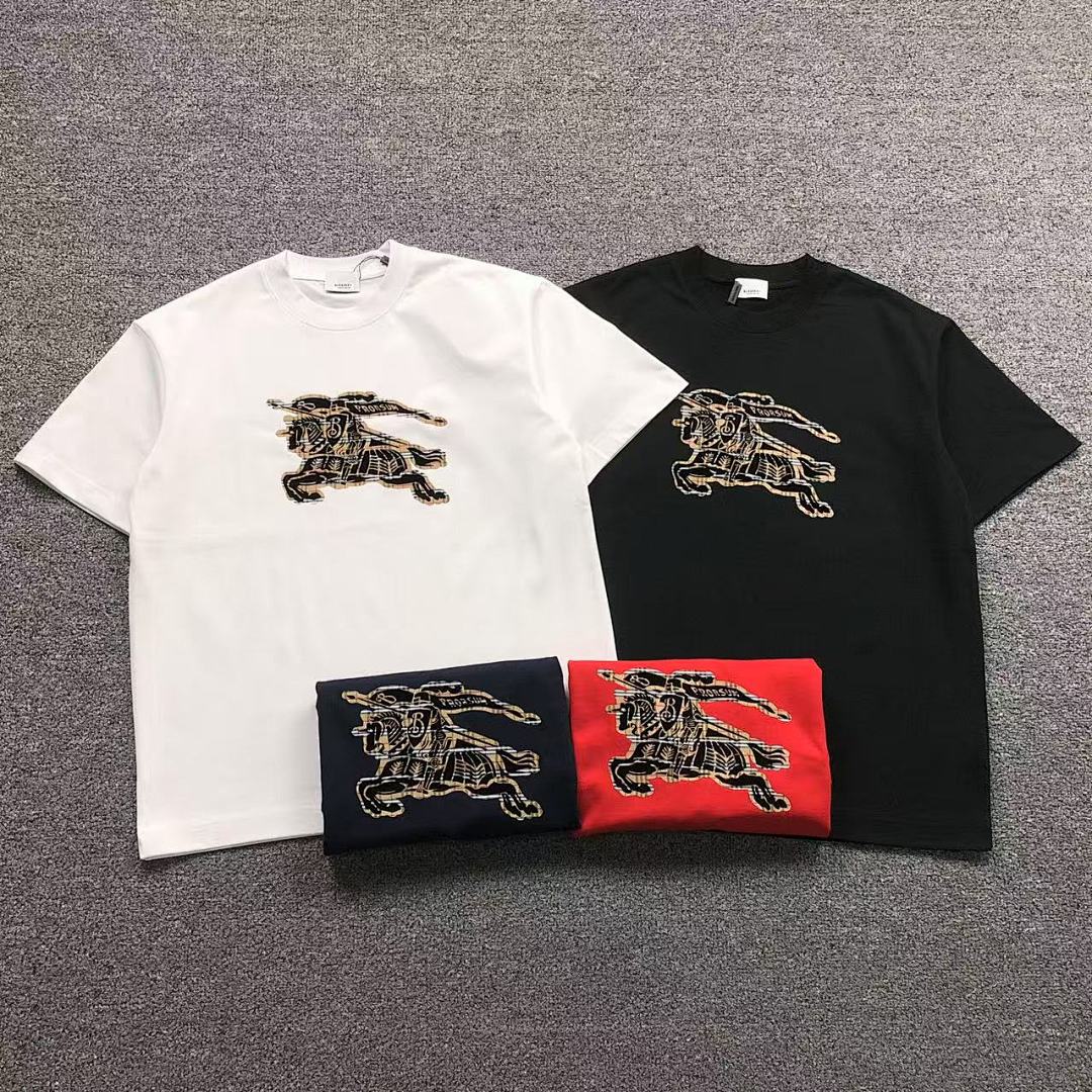 Burberry Burberry 118 B⭐R⭐E⭐RY T-SHIRT 5212121147 (Im 170Cm 60Kg I Wear Size M In The Phot), photo 1