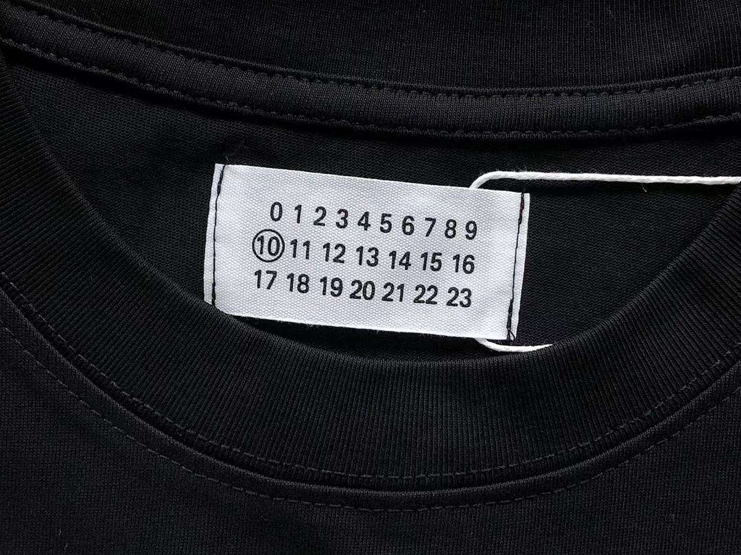 On Running 88 MAISON MARGIELA T-SHIRT 5231241162 (Im 170Cm 60Kg I Wear Size S In The Phot) - Image 15