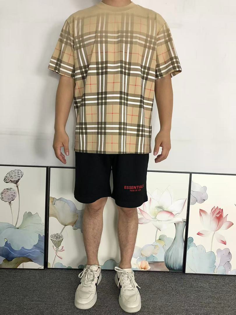 Burberry 135 B⭐R⭐E⭐RY T-SHIRT 3205200121 (Im 170Cm 60Kg I Wear Size M In The Phot) - Image 3