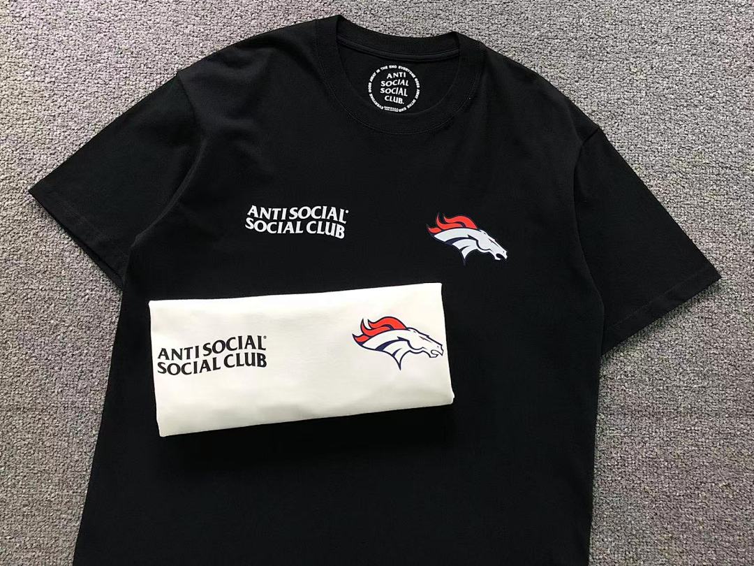 Christian Louboutin 85 ANTI SOCIAL CLUB T-SHIRT 123132202 (Im 170Cm 60Kg I Wear Size L In The Phot) - Image 17