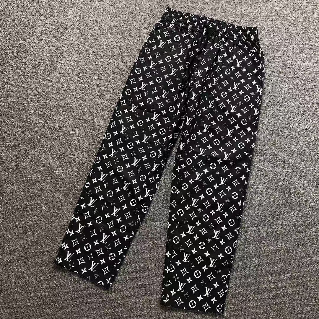 Louis Vuitton 158 L⭐ TROUSERS 52070103147 (Im 170Cm 60Kg I Wear Size M In The Phot)