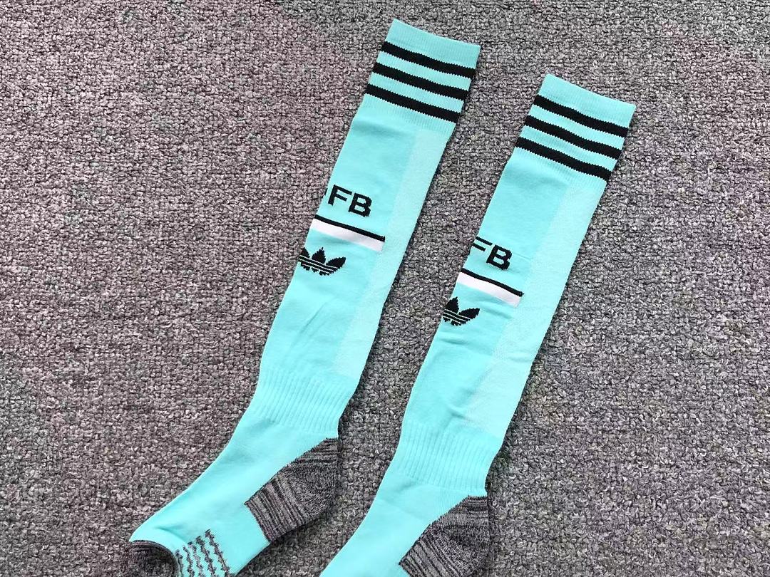 Chanel 39 FOOTBALL SOCKS - Image 4