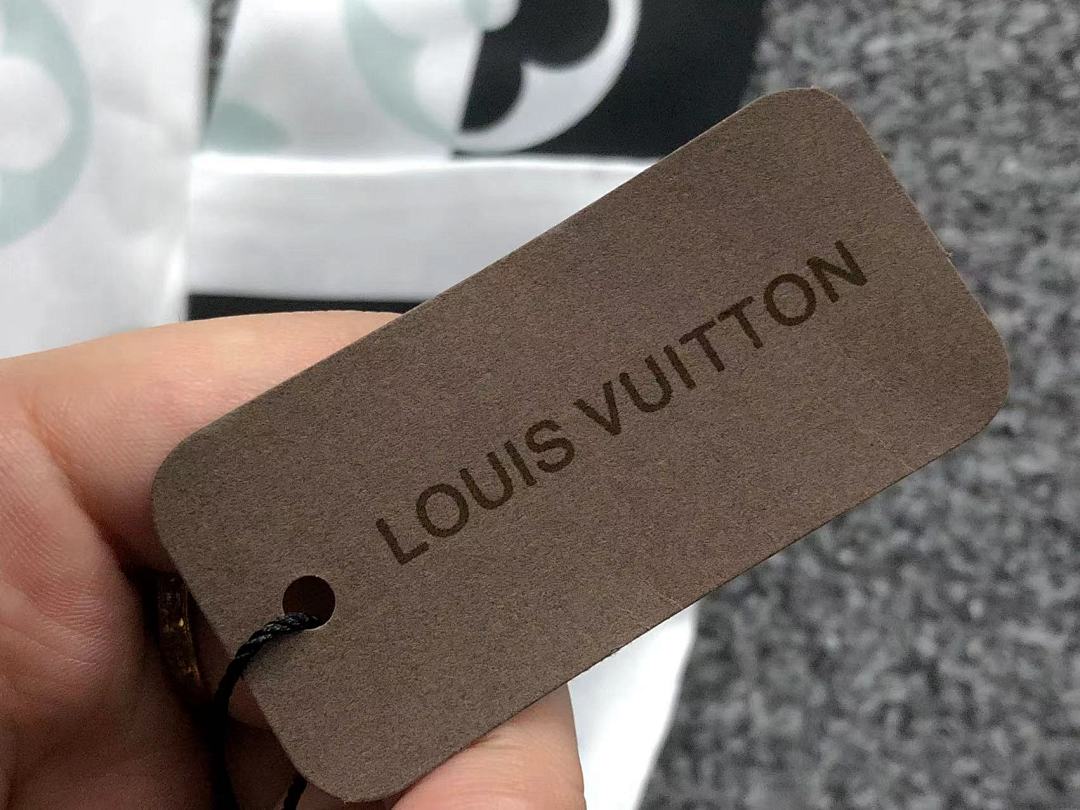 Louis Vuitton 68 L⭐ SCARF 590643102 (Long 120CM* Wide 8CM*) - Image 8