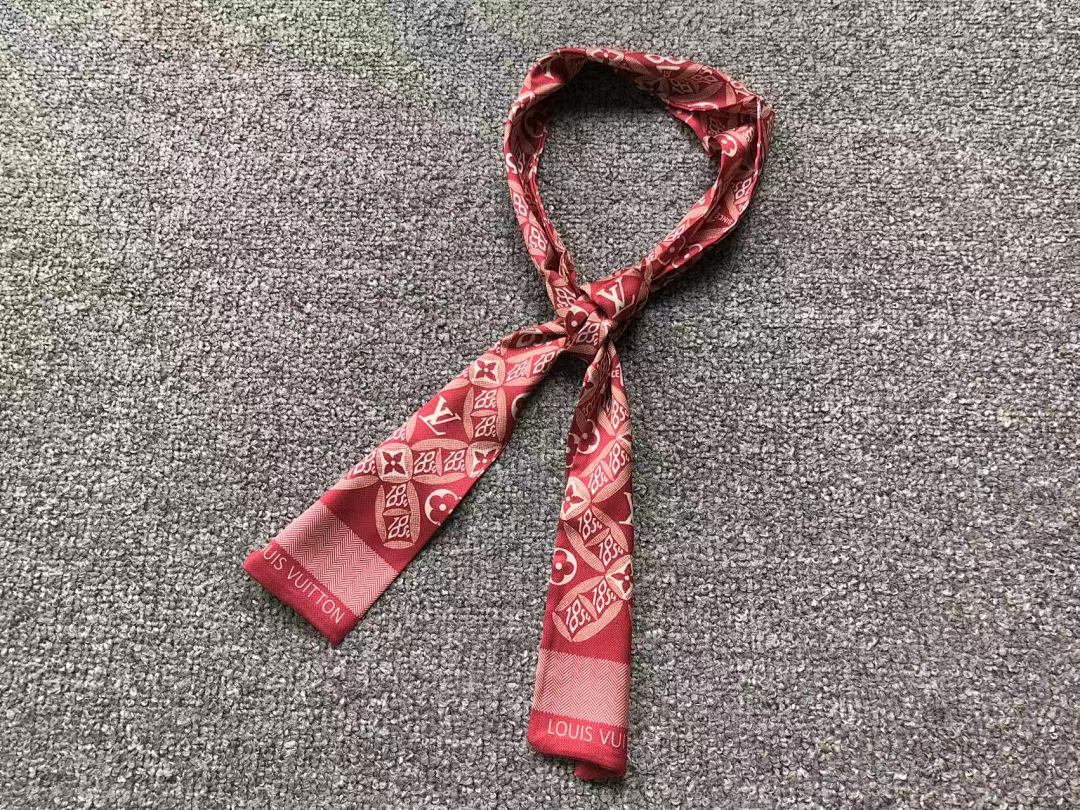 Louis Vuitton 68 L⭐ SCARF 590533102 (Long 120CM* Wide 8CM*) - Image 3