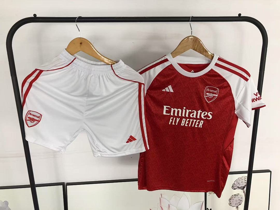 Chanel 75 FOOTBALL T-SHIRT SHORTS - Image 33