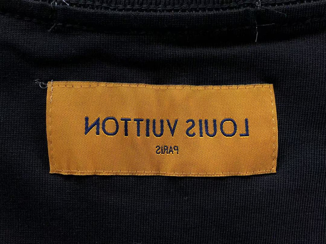 Louis Vuitton 115 L⭐ T-SHIRT 1106133160 (Im 170Cm 60Kg I Wear Size S In The Phot) - Image 18