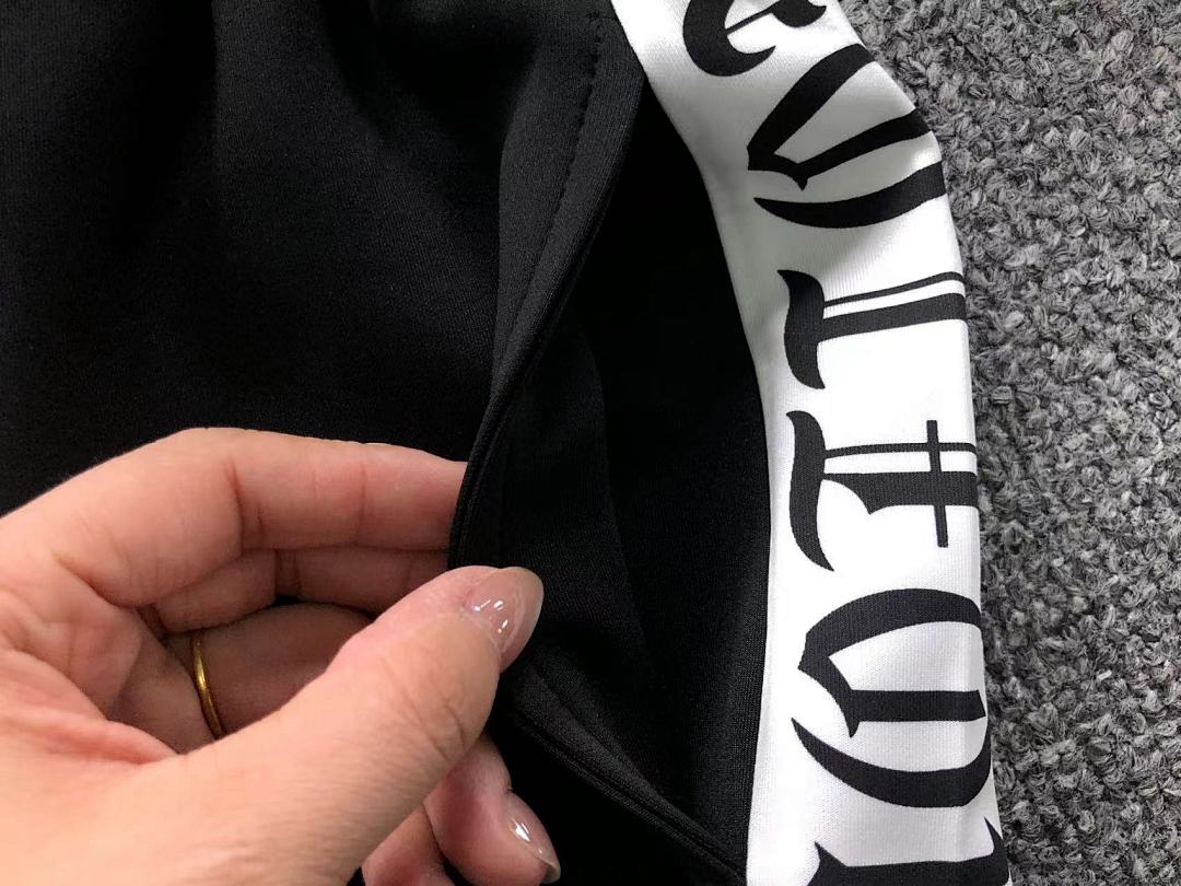 On Running TROUSERS 135 MI⭐⭐D EM⭐⭐ION HOODIE - Image 45