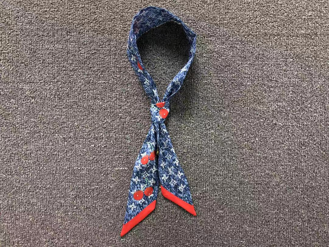 Louis Vuitton 68 L⭐ SCARF 590640102 (Long 105CM* Wide 6CM*) - Image 2