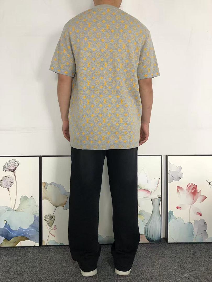 Louis Vuitton 178 L⭐ T-SHIRT SWEATER 2201235721 (Im 170Cm 60Kg I Wear Size M In The Phot) - Image 4
