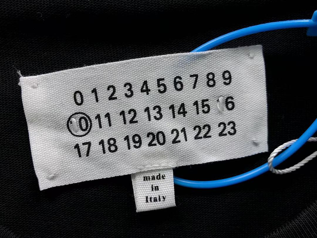 On Running 85 MAISON MARGIELA T-SHIRT 311150251 (Im 170Cm 57Kg I Wear Size 44 In The Phot) - Image 19