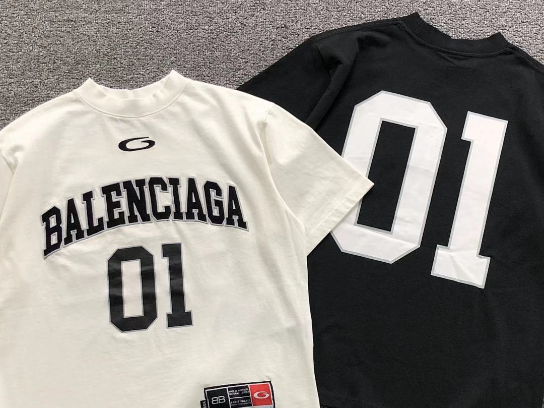 Balenciaga 135 B⭐L⭐⭐⭐IA⭐A T-SHIRT 42040801163 (Im 170Cm 60Kg I Wear Size XS In The Phot) - Image 6