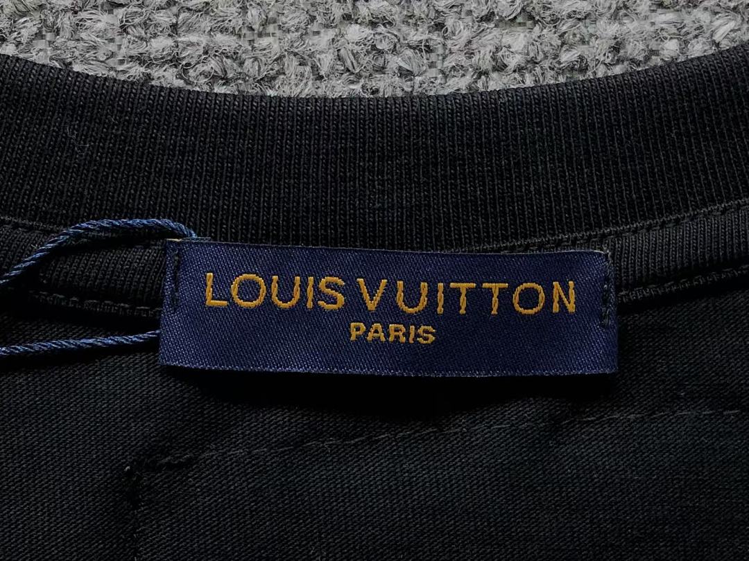 Louis Vuitton 158 L⭐ T-SHIRT 22040351001 (Im 170Cm 60Kg I Wear Size XS In The Phot) - Image 21