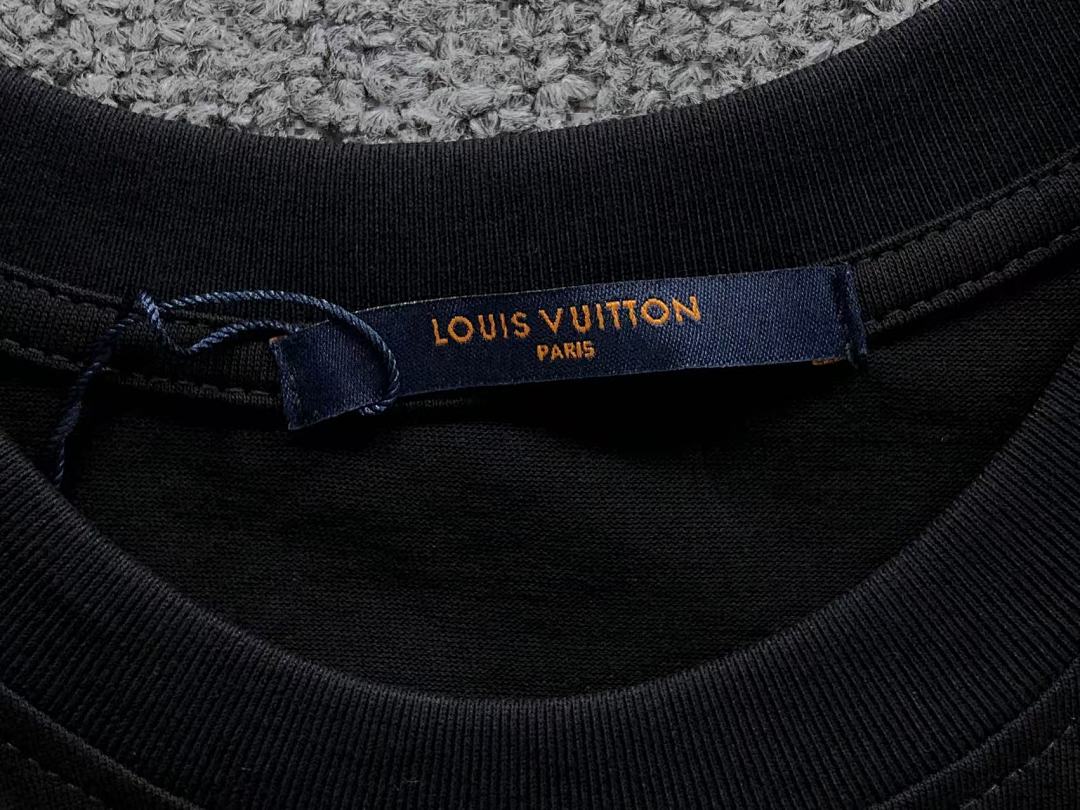 Louis Vuitton 115 L⭐ T-SHIRT 214301315 (Im 170Cm 60Kg I Wear Size S In The Phot) - Image 21