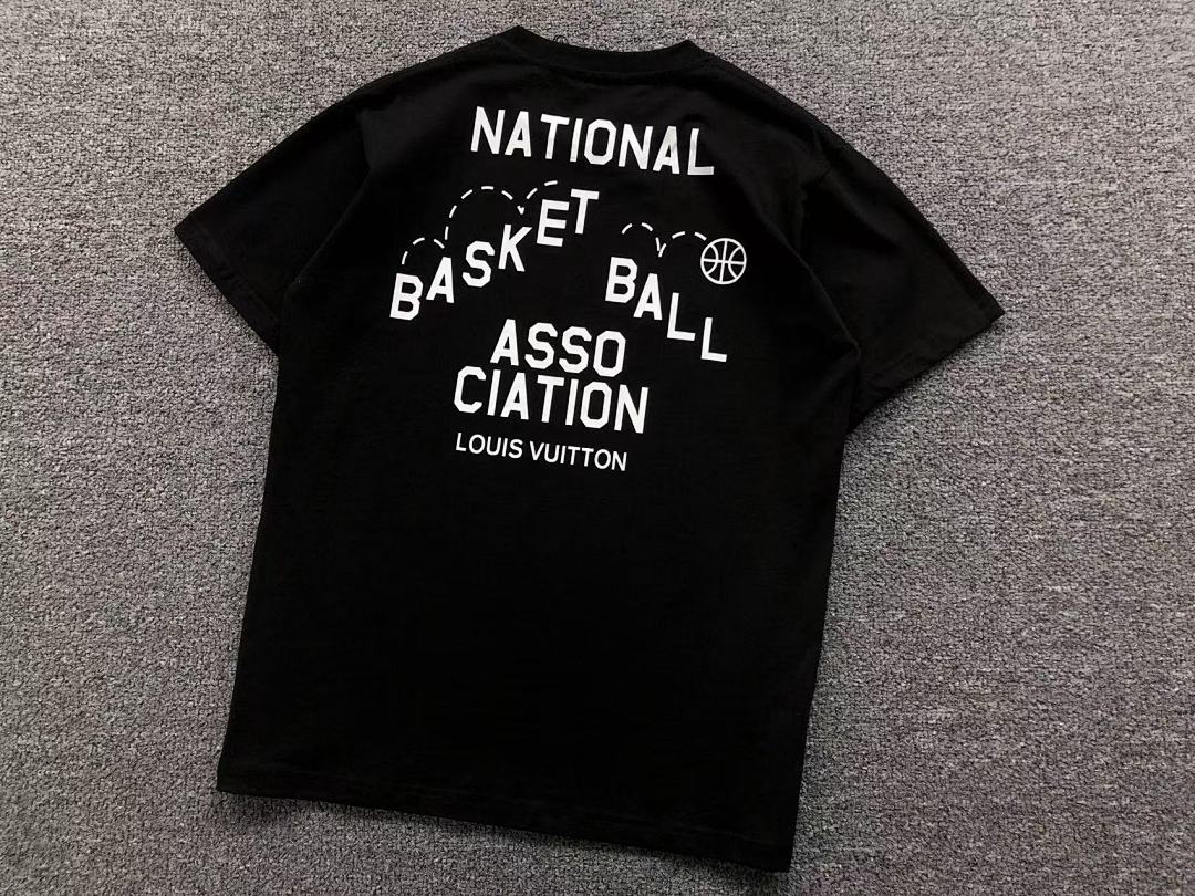 Louis Vuitton 108 L⭐ T-SHIRT 41062609126 (Im 170Cm 60Kg I Wear Size XS In The Phot) - Image 19