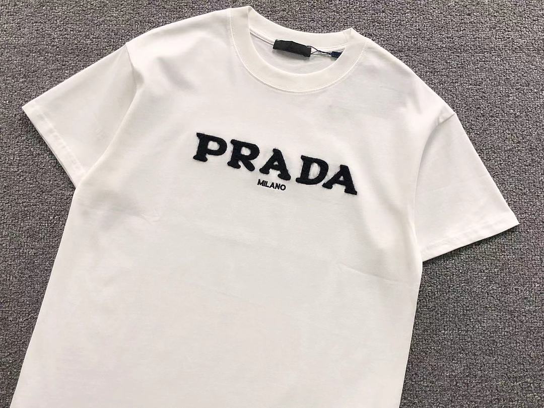 Prada 158 P⭐A⭐A T-SHIRT 22051212001 (Im 170Cm 60Kg I Wear Size S In The Phot) - Image 9