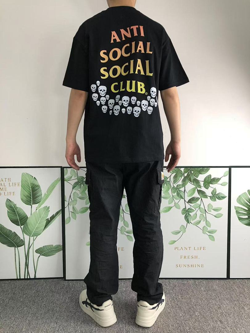 Christian Louboutin 85 ANTI SOCIAL CLUB T-SHIRT 111043802 (Im 170Cm 57Kg I Wear Size M In The Phot) - Image 4