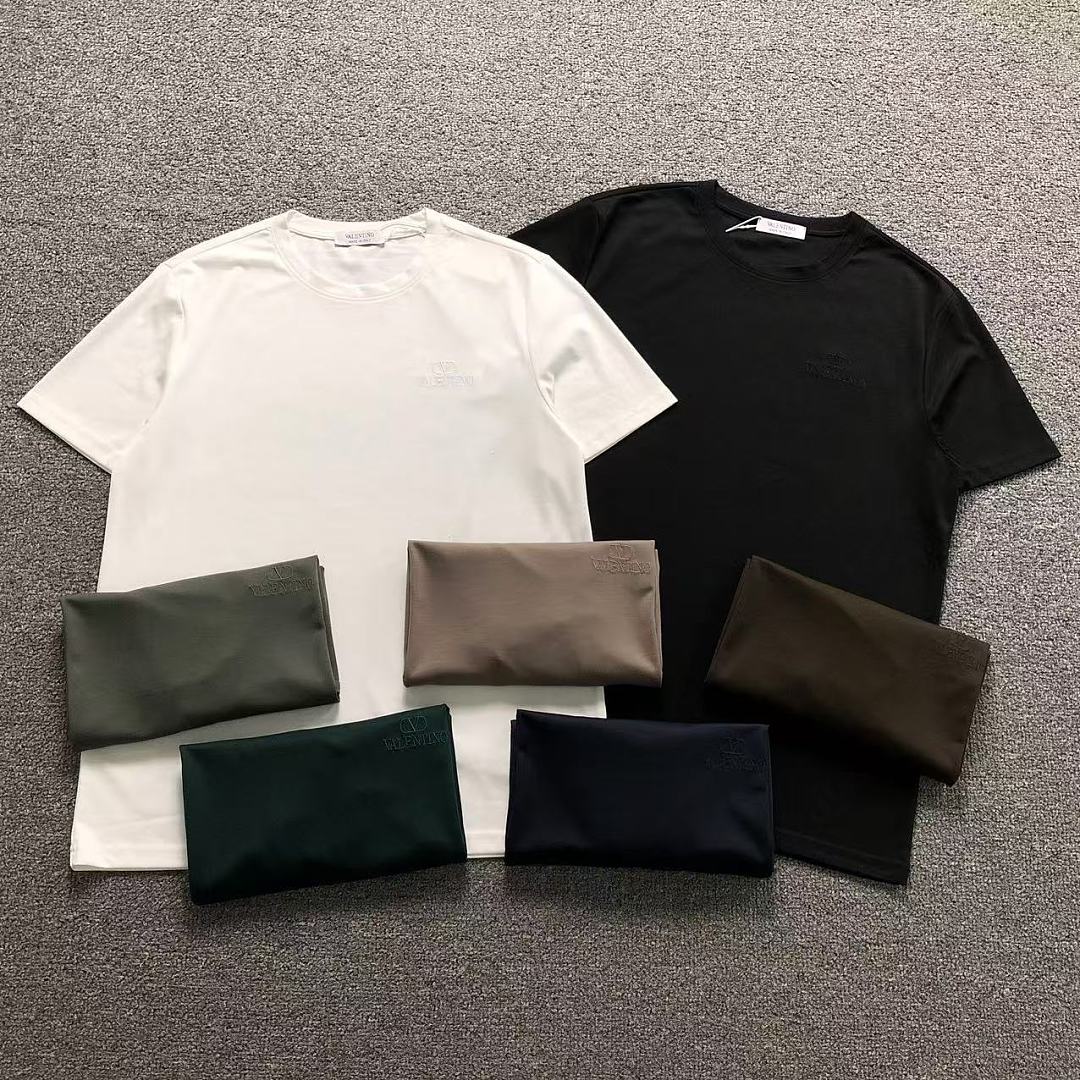 Valentino 118 VALENTINO T-SHIRT 3207100421 (Im 170Cm 60Kg I Wear Size L In The Phot)