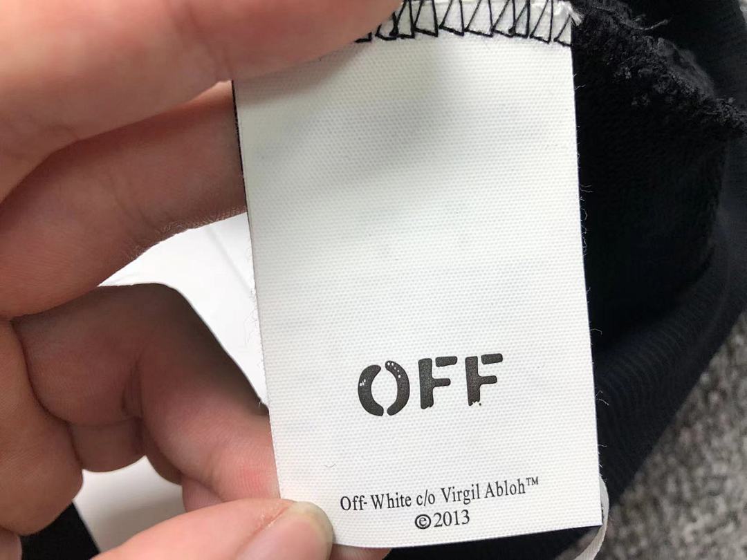 Off-White 136 OFF-WHITE (WHITE HOODIE) - Image 32