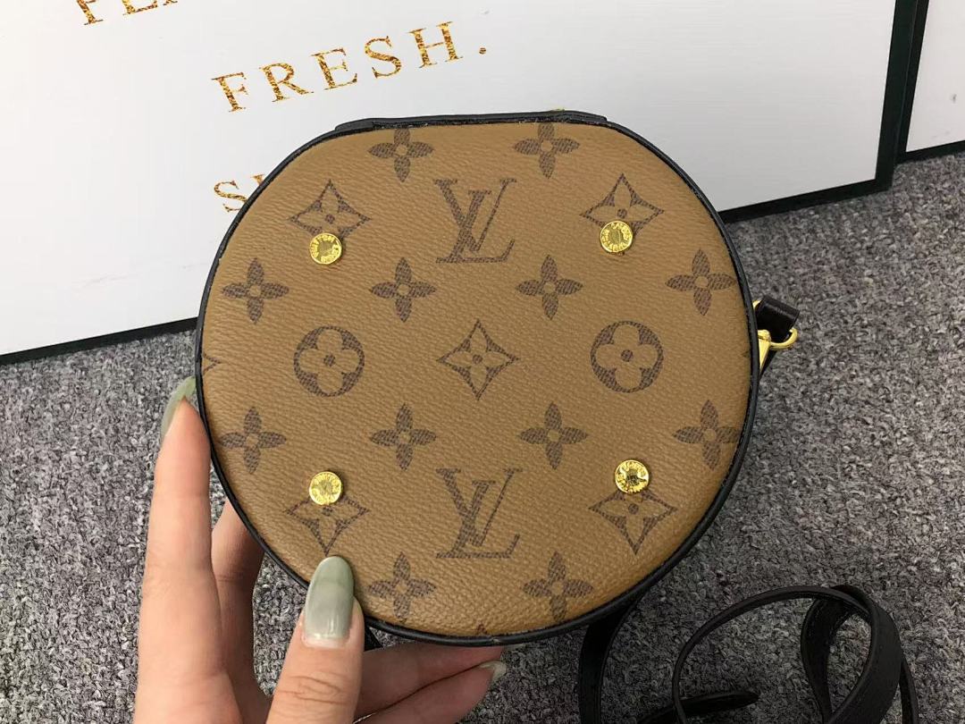 Louis Vuitton 468 L⭐ BAG 412166024 (Long 15CM* Wide 14CM* High 18CM) - Image 32