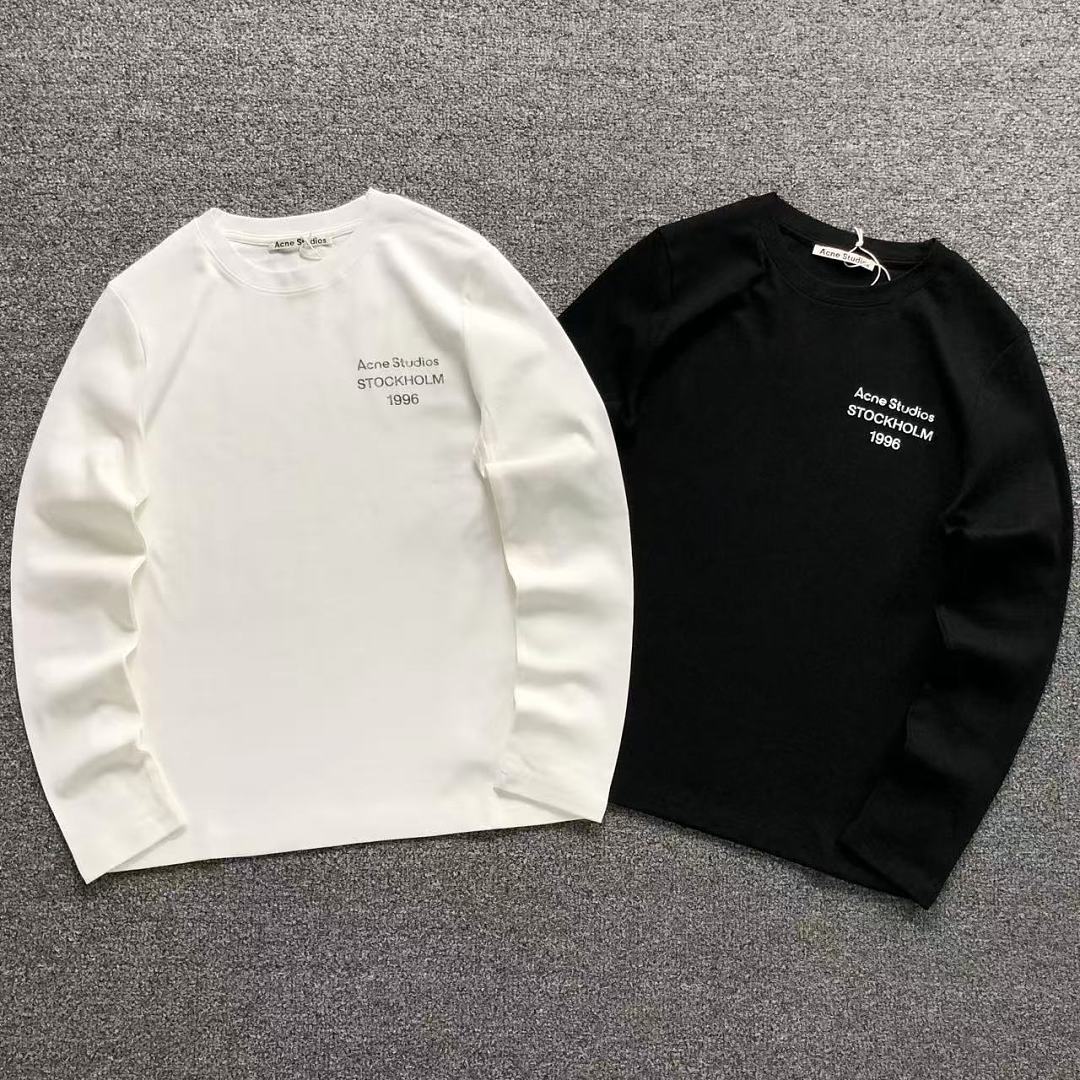 Acne Studios 135 ACNE STUDIOS LONG SLEEVED FEMAIE