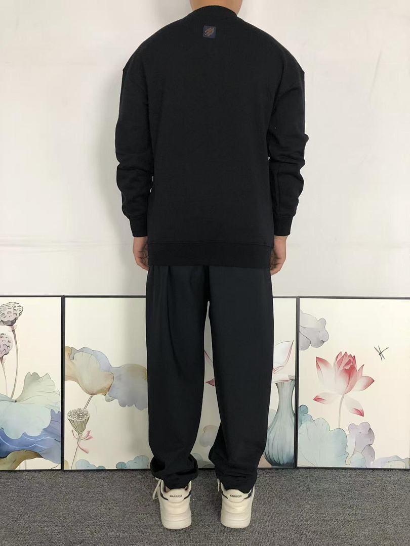 Louis Vuitton 118 L⭐ HOODIE 510201181 (Im 170Cm 60Kg I Wear Size S In The Phot) - Image 4