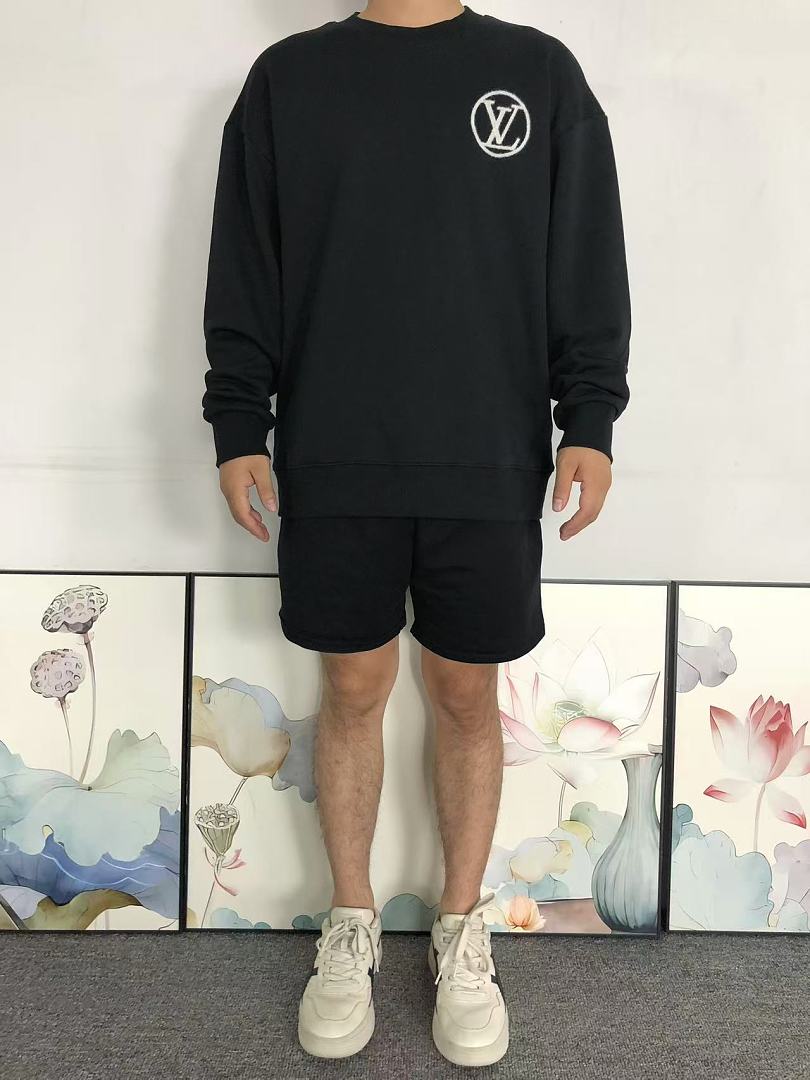Louis Vuitton 178 L⭐ HOODIE 3207301721 (Im 170Cm 60Kg I Wear Size M In The Phot) - Image 3