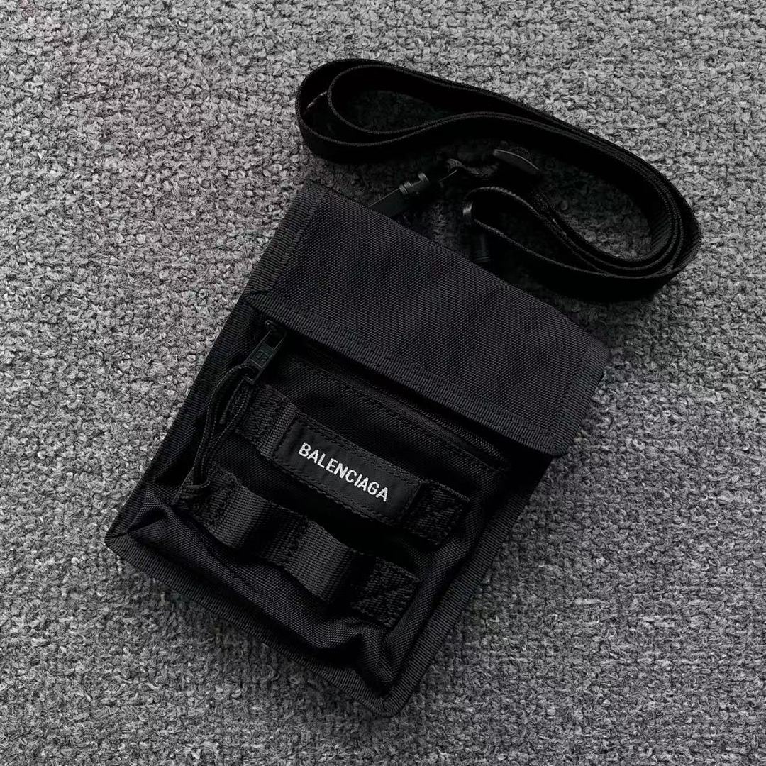 Unbranded 343 B⭐L⭐⭐⭐IA⭐A BAG 412120501 (Long 15CM* Wide 5CM*18CM)