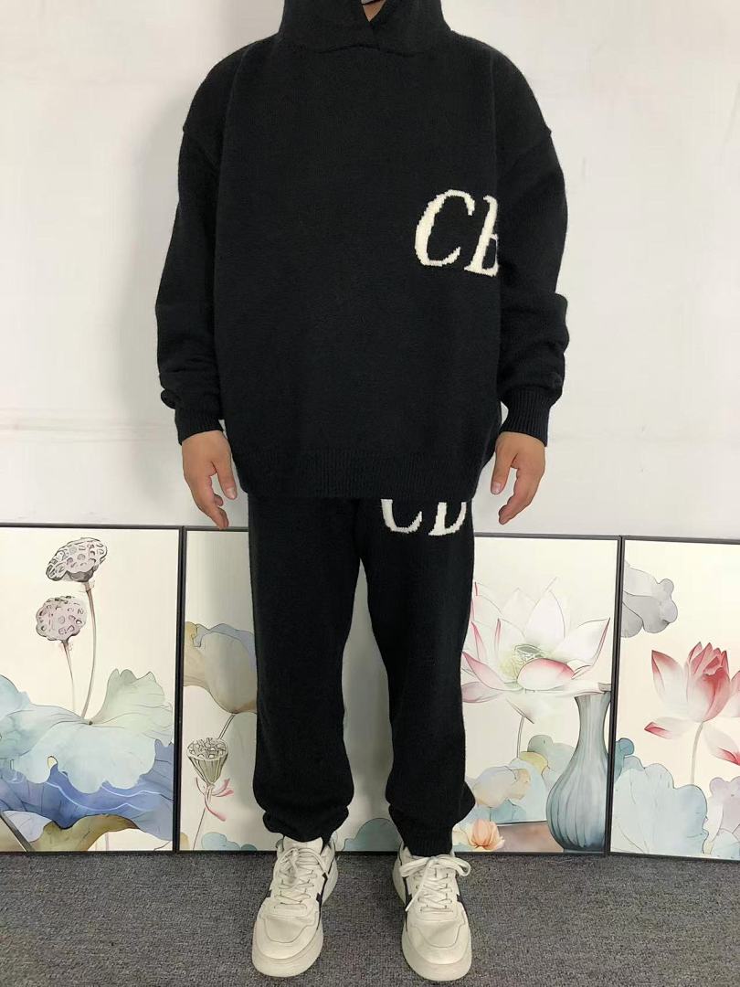 On Running TROUSERS208 COLE BUXTON SWEATER - Image 4