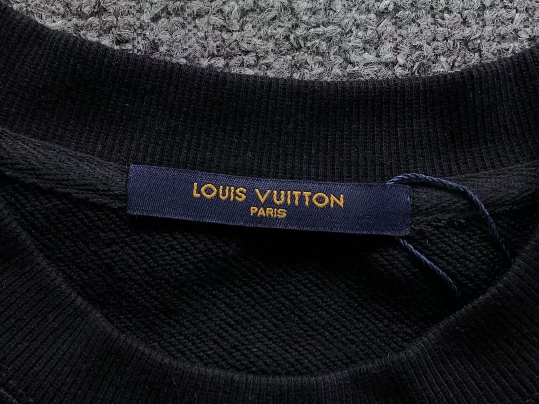 Louis Vuitton 165 L⭐ HOODIE 510102781 (Im 170Cm 60Kg I Wear Size S In The Phot) - Image 18