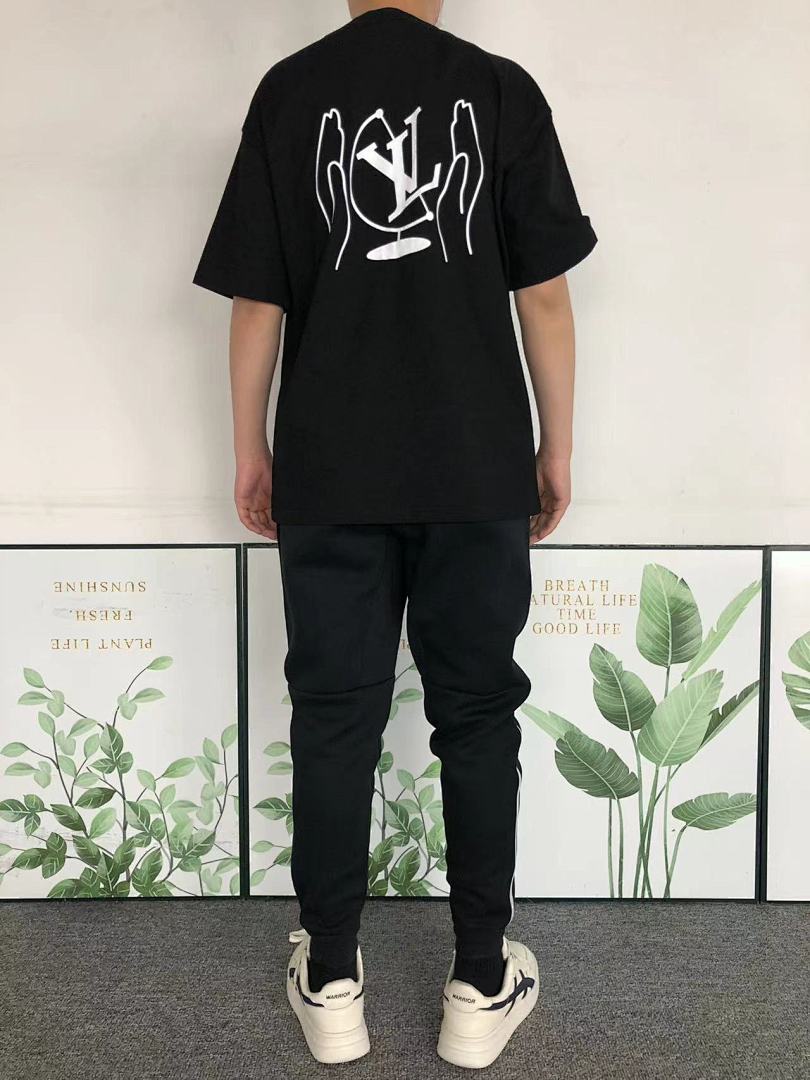 Louis Vuitton 115 L⭐ T-SHIRT 214011736 (Im 170Cm 55Kg I Wear Size S In The Phot) - Image 4