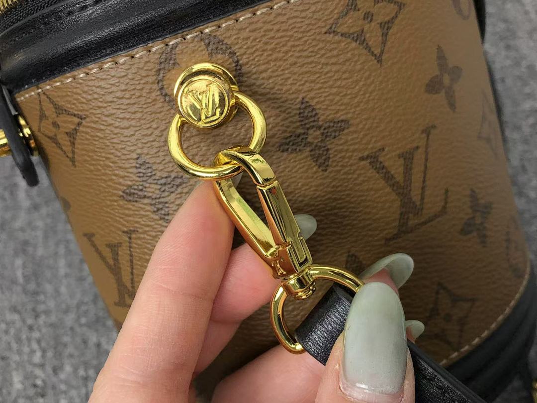 Louis Vuitton 468 L⭐ BAG 412166024 (Long 15CM* Wide 14CM* High 18CM) - Image 30