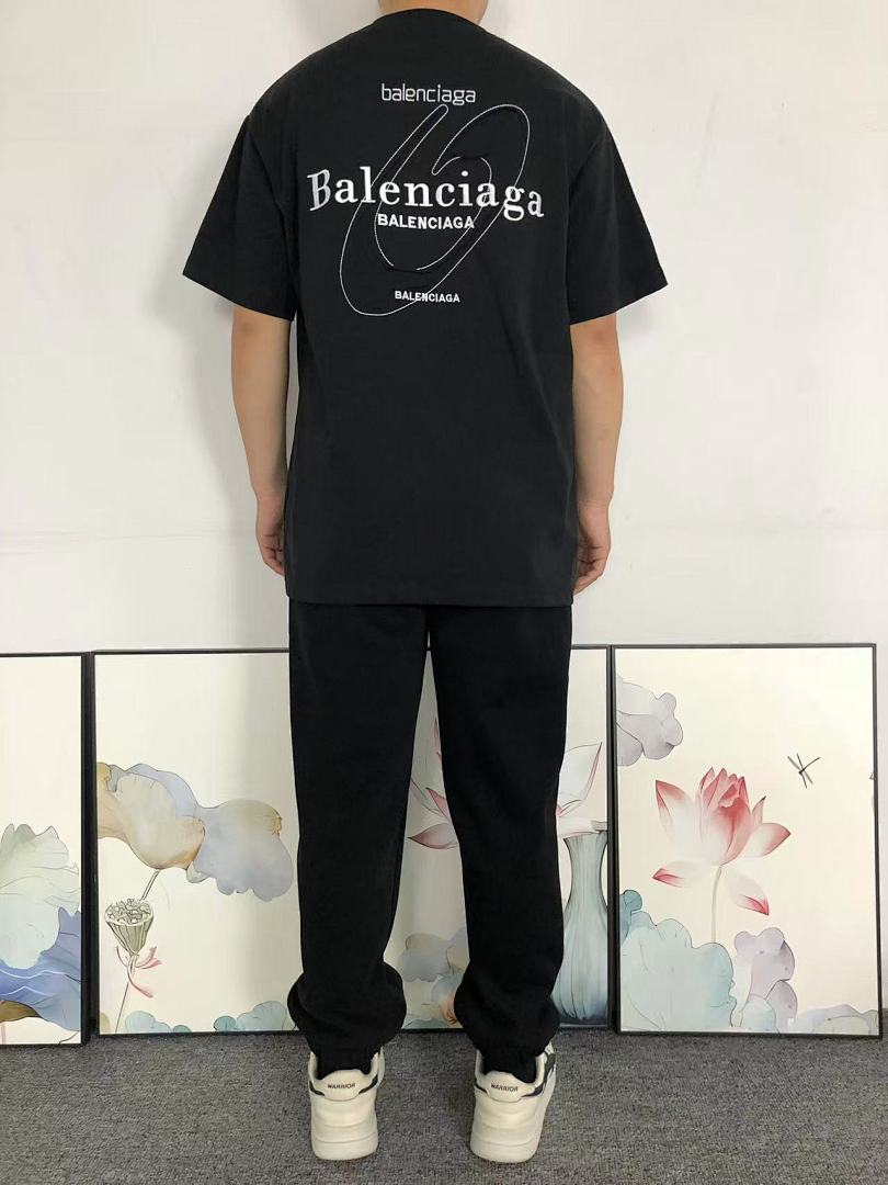 Balenciaga 118 B⭐L⭐⭐⭐IA⭐A T-SHIRT 11122016137 (Im 170Cm 60Kg I Wear Size M In The Phot) - Image 4