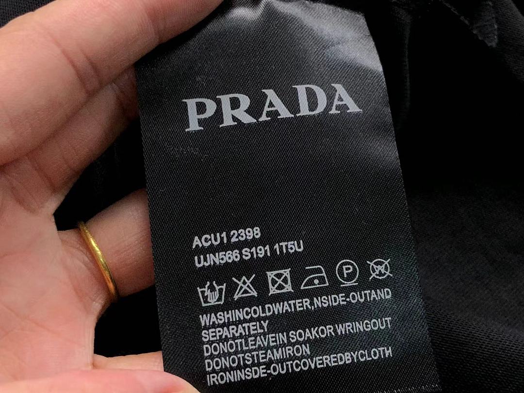 Prada 115 P⭐A⭐A T-SHIRT 510102581 (Im 170Cm 60Kg I Wear Size L In The Phot) - Image 23